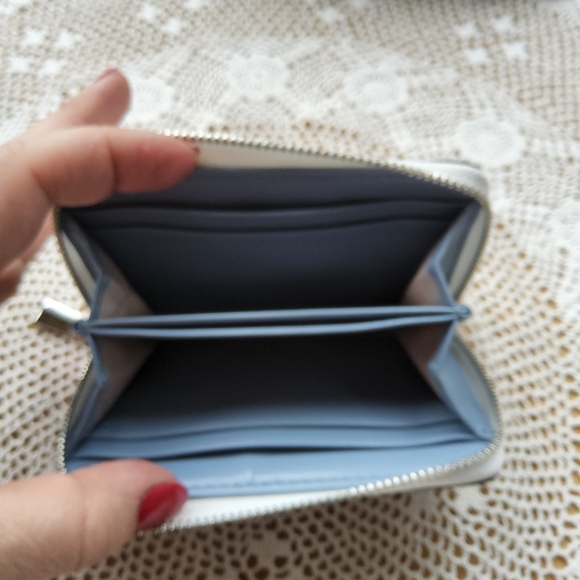 Michael Kors Small Logo Stripe Wallet - Picture 8 of 15